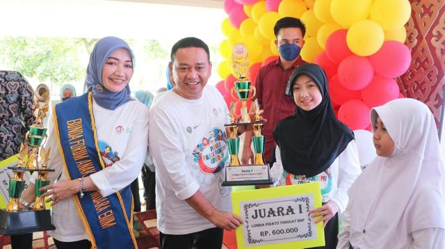 Muara Enim berhasil menerima penghargaan Kabupaten Layak Anak (KLA) dengan Predikat Nindya dari Kementerian Pemberdayaan Perempuan dan Perlindungan Anak (Kemen-PPPA) RI pada Juli 2022