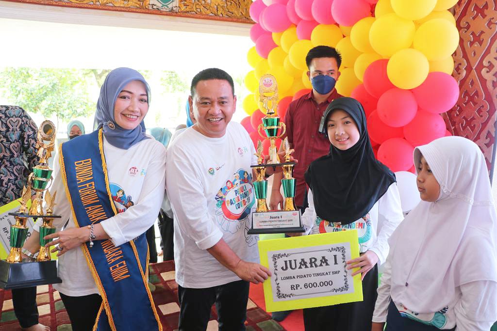 Muara Enim berhasil menerima penghargaan Kabupaten Layak Anak (KLA) dengan Predikat Nindya dari Kementerian Pemberdayaan Perempuan dan Perlindungan Anak (Kemen-PPPA) RI pada Juli 2022