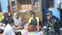 Pj Bupati Muara Enim, Kurniawan AP,.M.Si bersama Dandim 0404 Muara Enim datangi rumah korban kebakaran yang berlokasi di Desa Lebak Budi