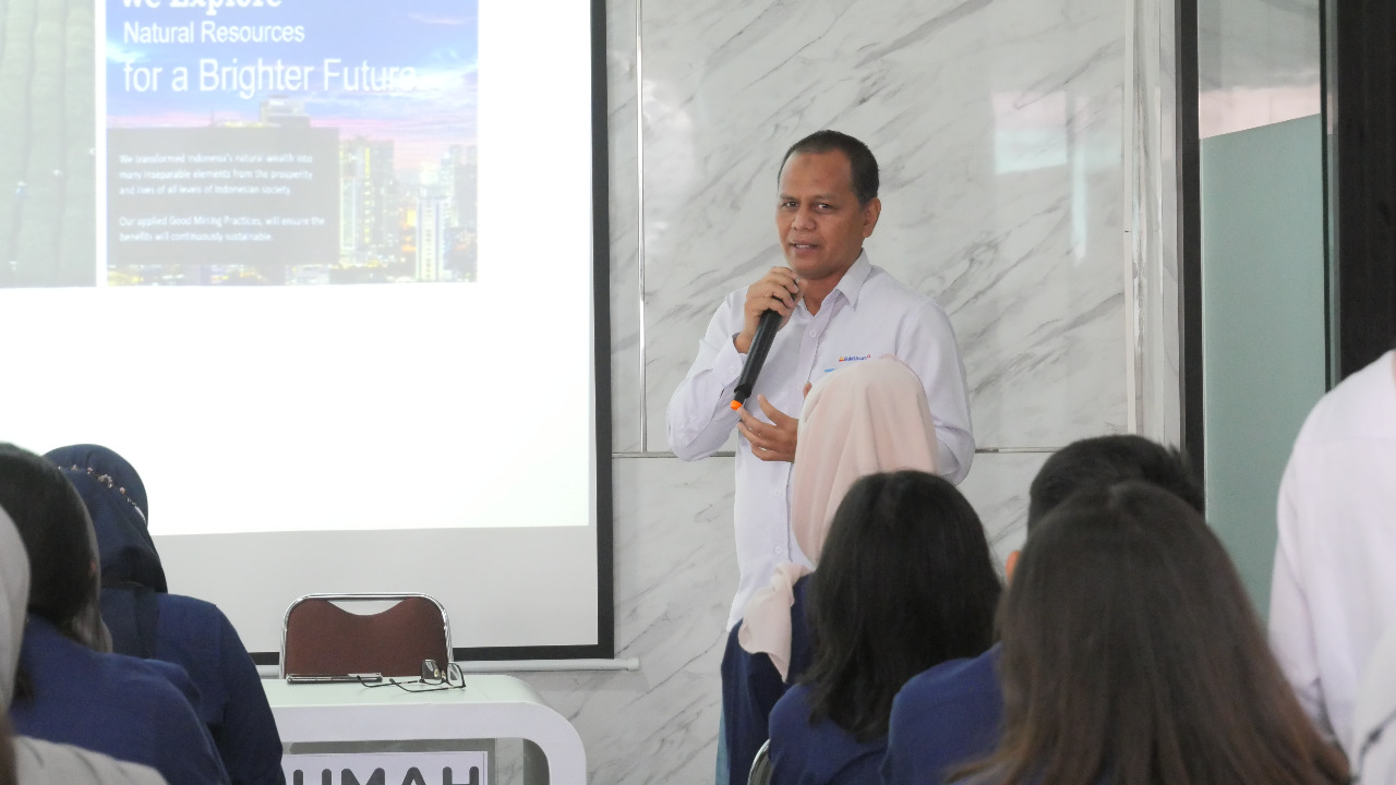 AVP Sustainable Economic, Social, & Environment PTBA Mustafa Kamal mengatakan bahwa kegiatan ini bertujuan untuk menumbuhkan rasa empati pegawai terhadap lingkungan sekitar