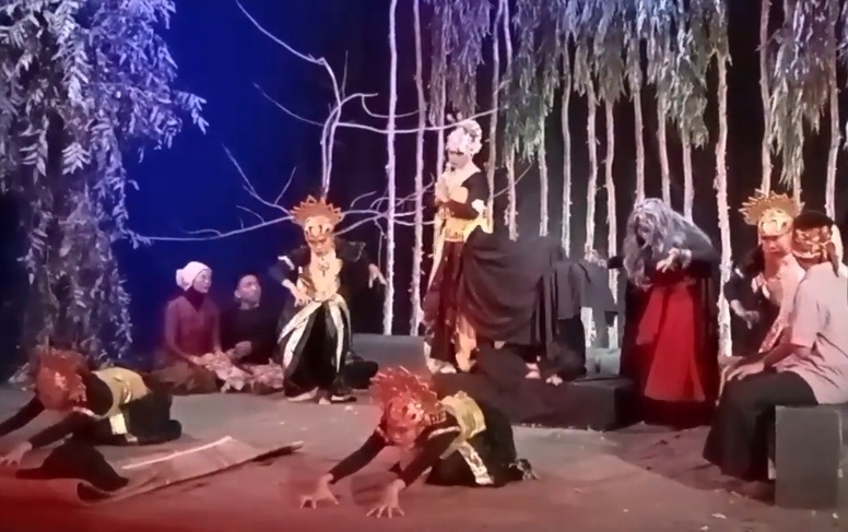 IMG-20221016-WA0038 Forum Teater Sekolah (Fortas) Sumsel mengusung Teater Sangsas Madrasah Aliyah (MA) Patra Mandiri Palembang shoting perdana di TVRI Sumsel, Sabtu (15/10/2022).