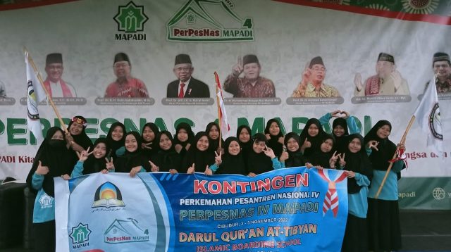 Kontingen santri Darul Qur'an At-Tibyan Banyuasin yang mengikuti perkemahan Pesantren di Cibubur